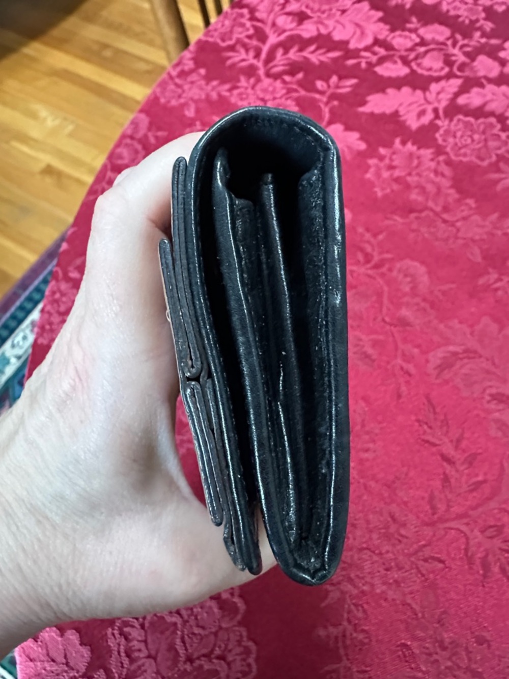 Chloe Tan & Black Leather Bow Long Snap Wallet - Picture 5 of 8